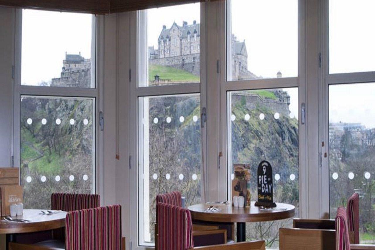 Hotel Premier Princes Street 3*